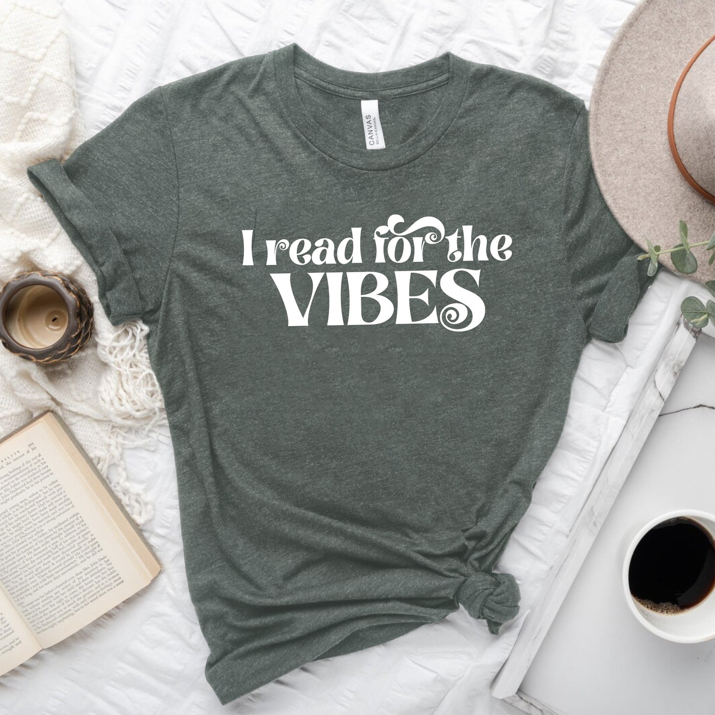 I Read for the Vibes Tee – Bookish T-Shirt for Readers
